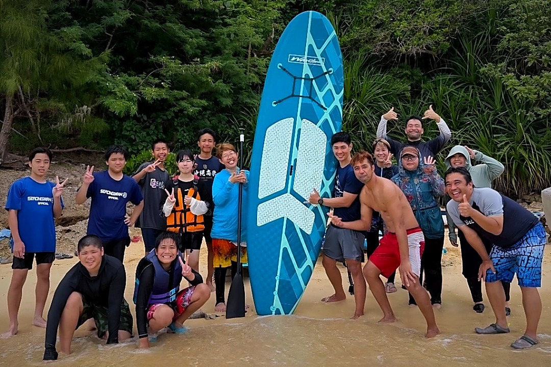 Wavestorm提供 来間島の島民と子どもたちへのSUPボード寄贈＆SUP体験会